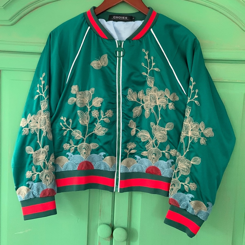 Bomber jacket green and red,embroidery.